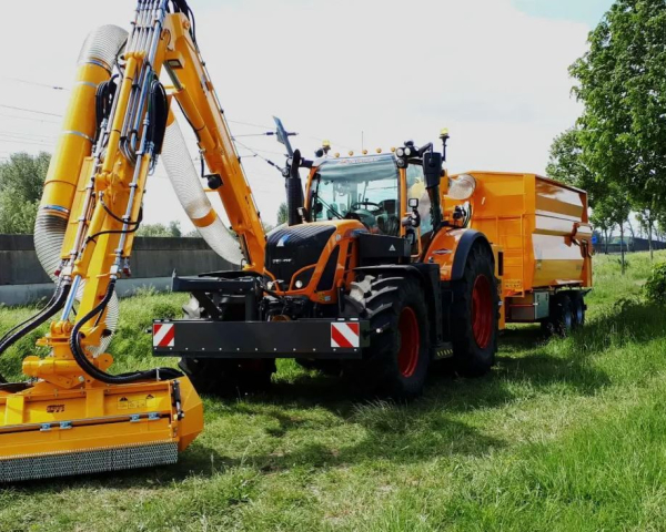 Maaiwerkzaamheden Zaanstreek Waterland.JPG